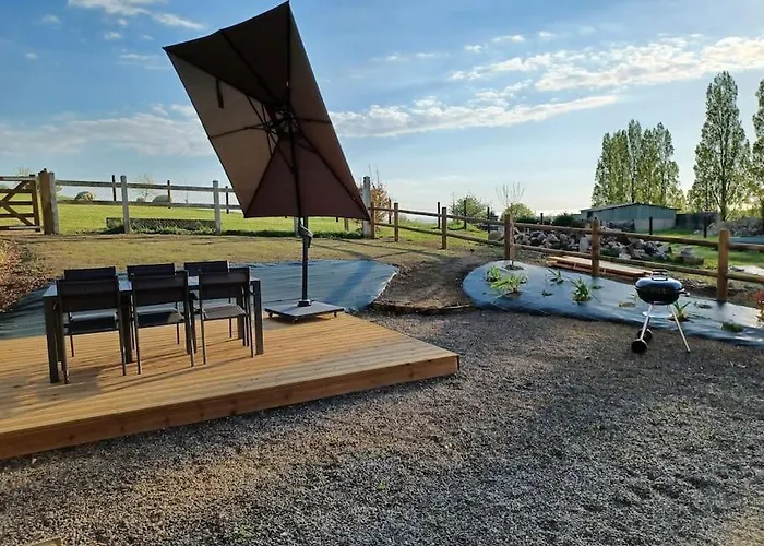 Maison Face Au Mont Avec Exterieur