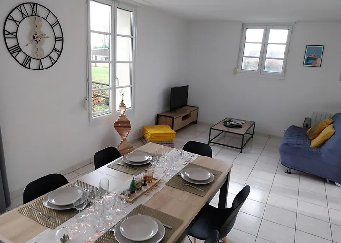 Holiday home Maison Face Au Mont Avec Exterieur