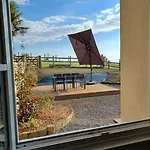 Maison Face Au Mont Avec Exterieur