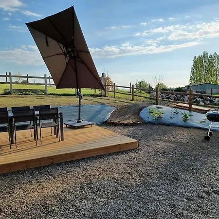 Maison Face Au Mont Avec Extérieur