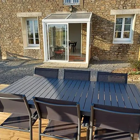 Сasa de vacaciones Maison Face Au Mont Avec Extérieur Avranches